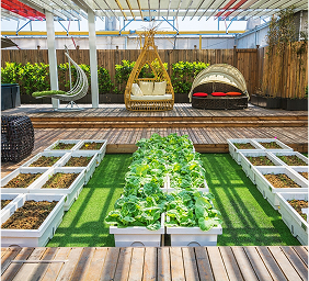 girl student makes item 3d printer 230311 5320.jpg 14